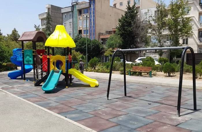 بوستان‌های منطقه دو آماده میزبانی از شهروندان در تابستان شد