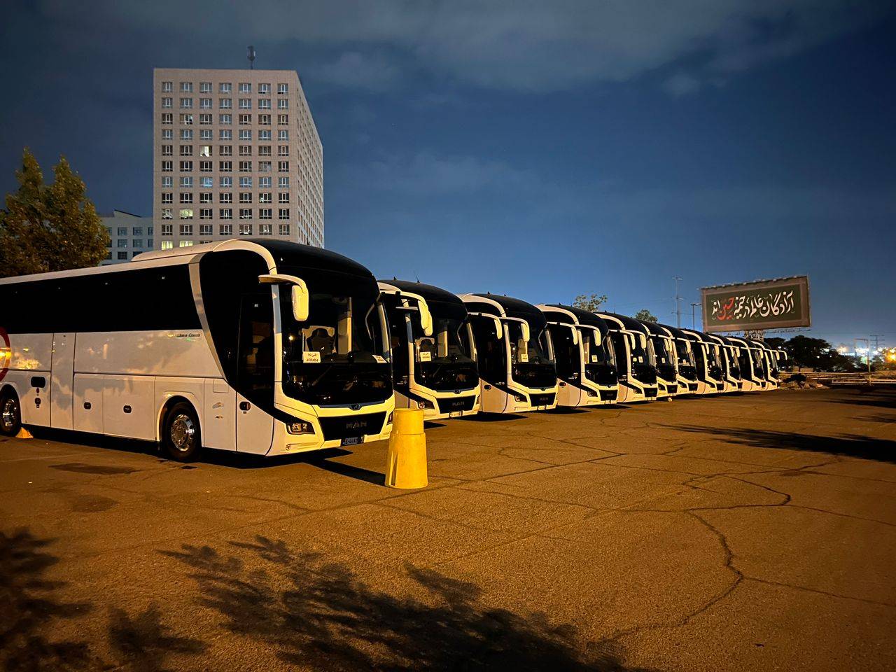 واردات بیش از ۱۰۰ اتوبوس جدید در آستانه‌ اربعین حسینی