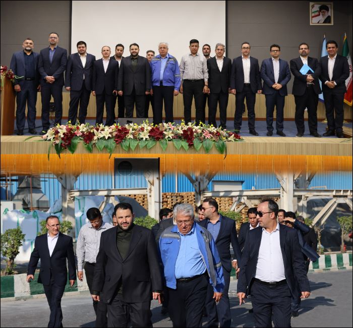 بازدید مدیرعامل بانک شهر و هیات همراه از پتروشیمی شهید تندگویان