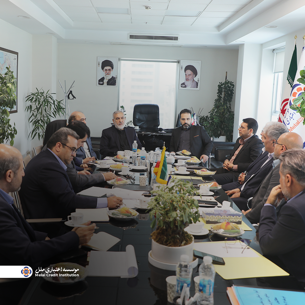 بررسی نتایج عملکرد شعب با حضور رئیس هیئت‌ مدیره: تأکید بر بهبود خدمات و تحقق اهداف استراتژیک