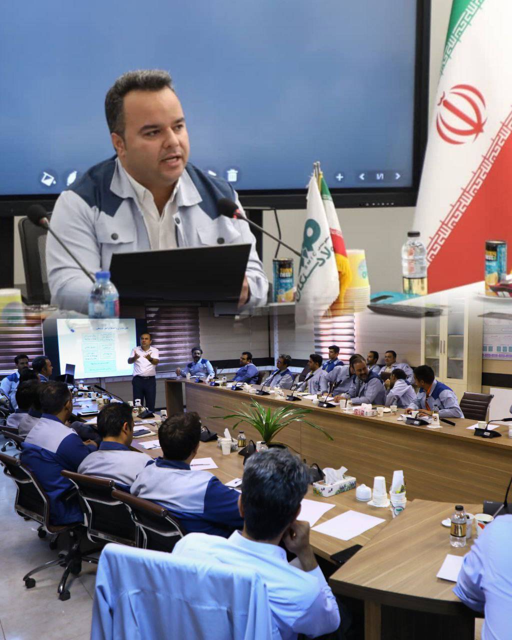 بازنگری نظام پیشنهادات در فولادسنگان 