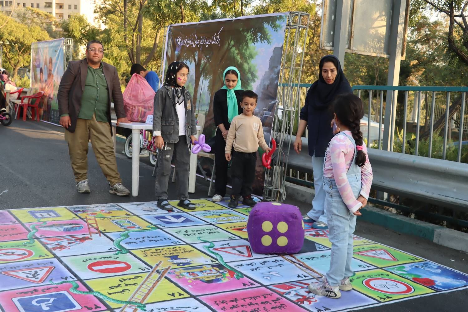 جشن روز جهانی بدون خودرو در منطقه ۴/ ارتقای فرهنگ دوچرخه‌سواری در شمال شرق شهر