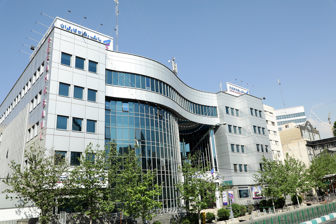 زمان انجام قرعهکشی حسابهای قرضالحسنه پسانداز بانک رفاه کارگران در سال جاری اعلام شد