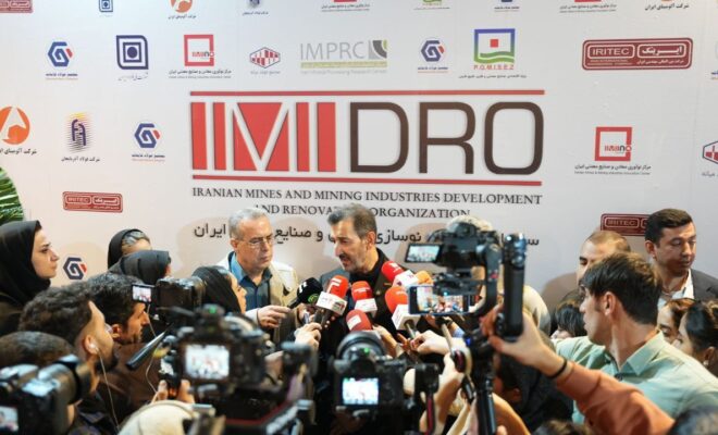 سیاست کاهش توقفات تولید در صنایع معدنی /مدل ایمیدرو برای واگذاری معادن به افراد صاحب صلاحیت