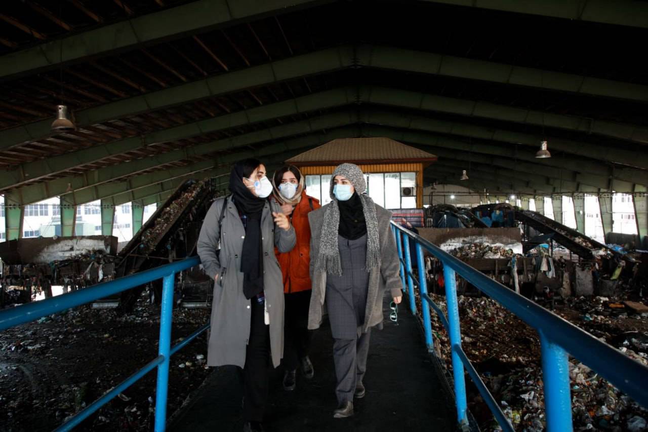 بازدید علمی از تصفیه‌خانه خلیج فارس و مرکز دفن پسماند آرادکوه