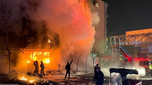 خیریه آبشار عاطفهها در آتش اغتشاشگران سوخت