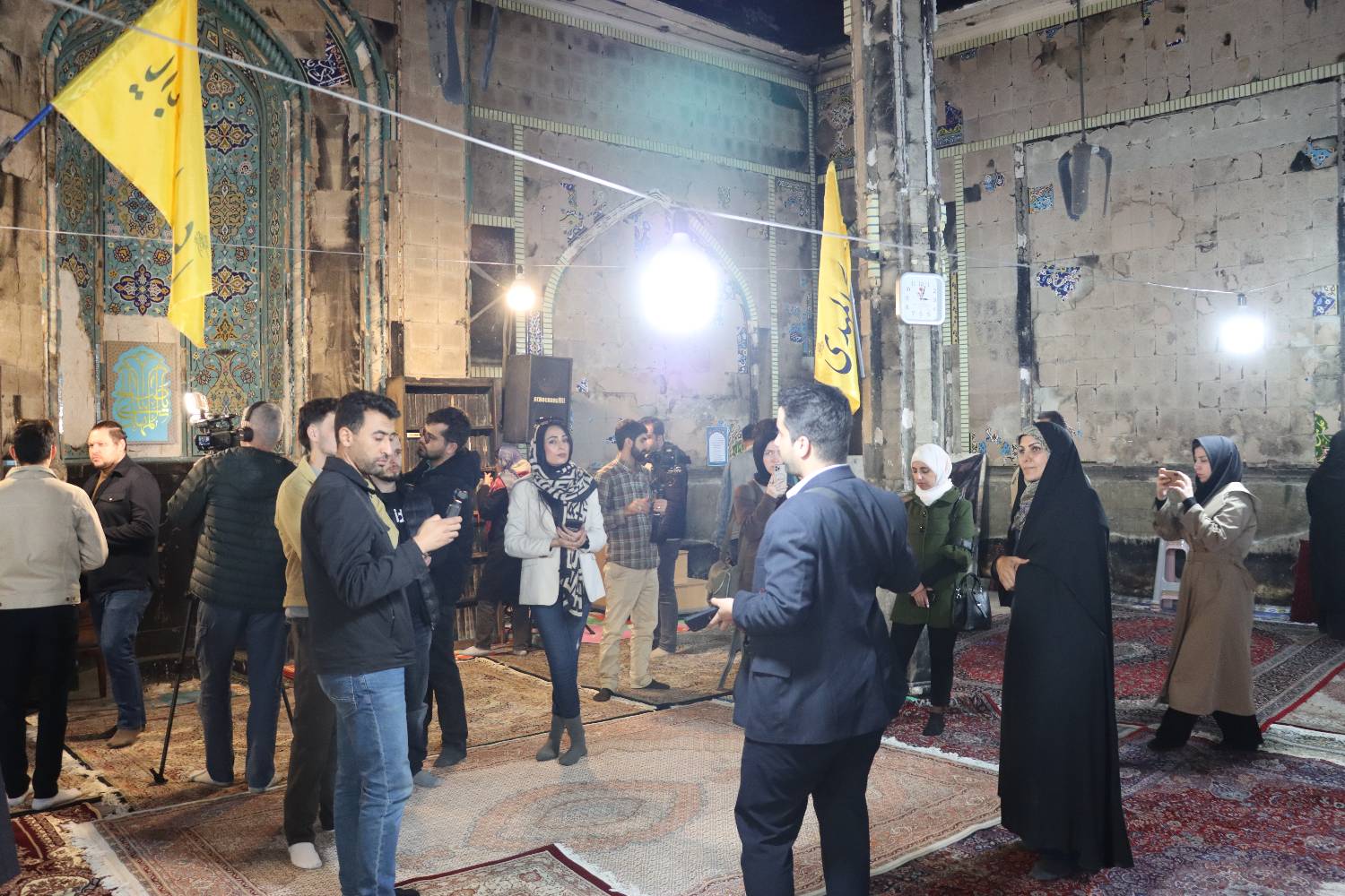 روایت حقیقت از دل ویرانی؛ منطقه ۴ تهران در قاب نگاه خبرنگاران جهان/ بازدید خبرنگاران رسانههای خارجی از اماکن آسیبدیده در حوادث تروریستی اخیر