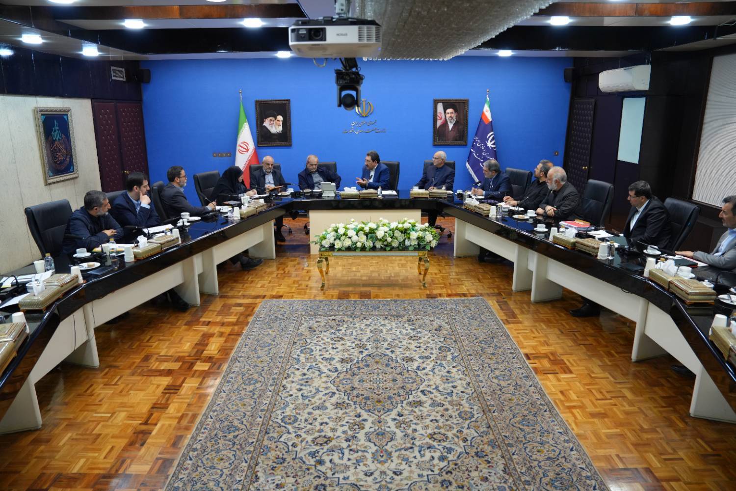 صنایع کلیدی آسیب دیده جنگ تحمیلی بازسازی و به چرخه تولید باز میگردند