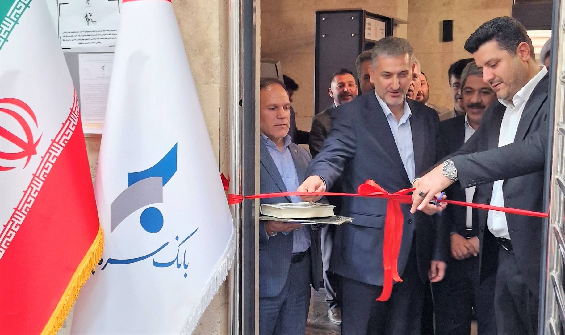 گسترش خدمات بانک سرمایه به فرهنگیان با ارتقای باجه صندوق ذخیره فرهنگیان به شعبه