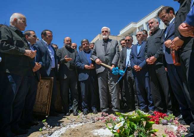 از آب‌های نیلگون خلیج فارس تا قامت استوار سبلان؛ بانک پاسارگاد طنین مظلومیت دانش‌آموزان شهید میناب را با احداث «دارالفنون شهیدان میناب» جاودانه کرد