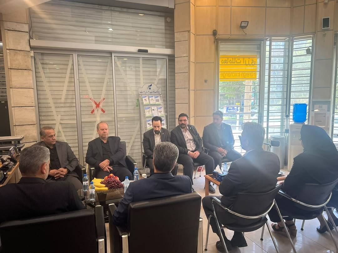 تأکید سرپرست مدیریت عامل بانک سرمایه بر تداوم مسیر رشد بانک با محوریت سرمایه انسانی و مشتریمداری
