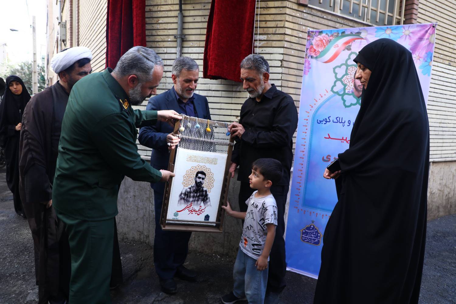 چهار معبر در منطقه ۱۲ به نام شهدا مزین شد